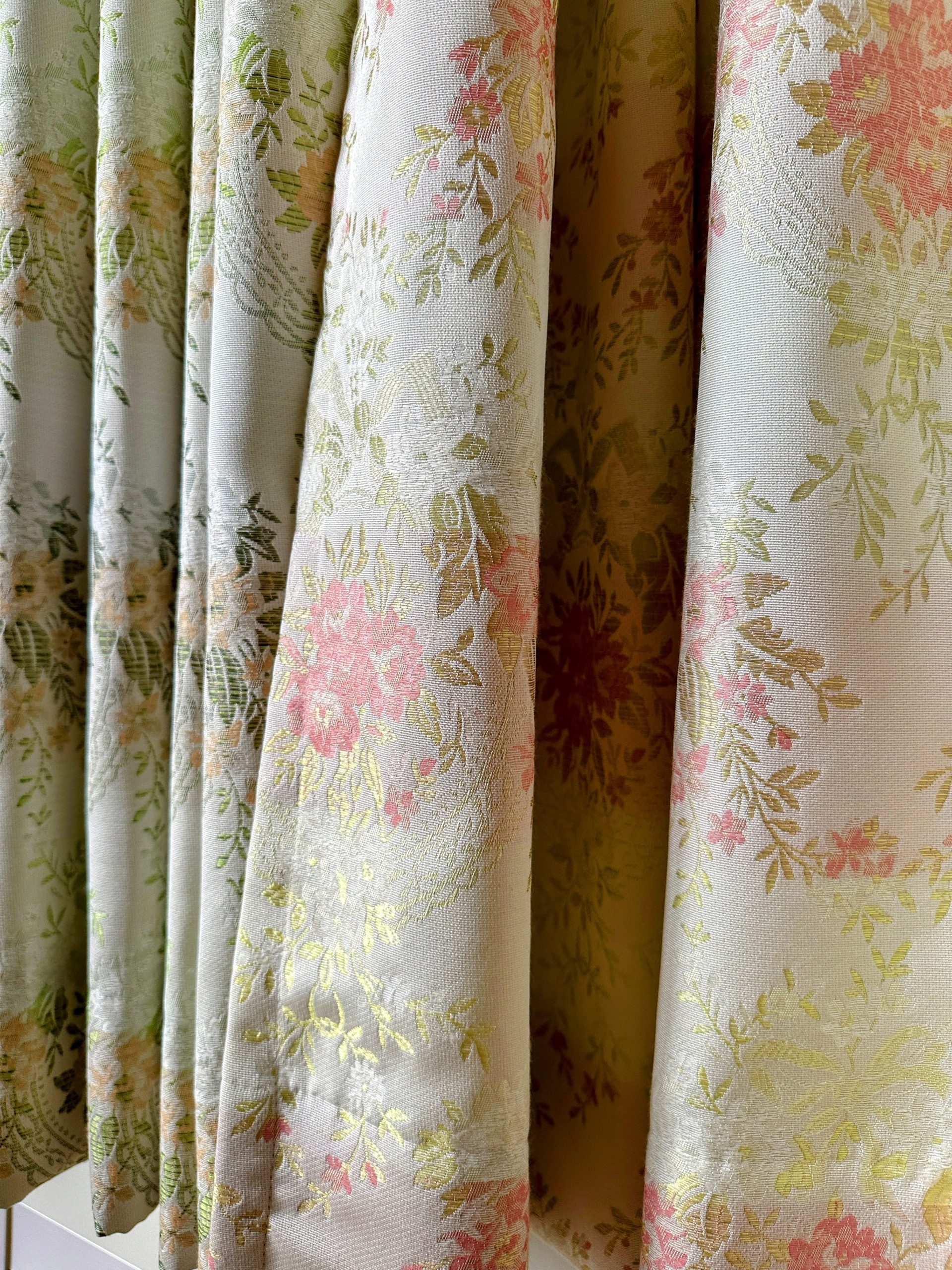 尾州ジャカード織カーテン